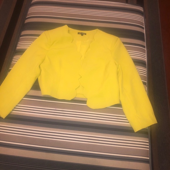 Blazer - Picture 2 of 2